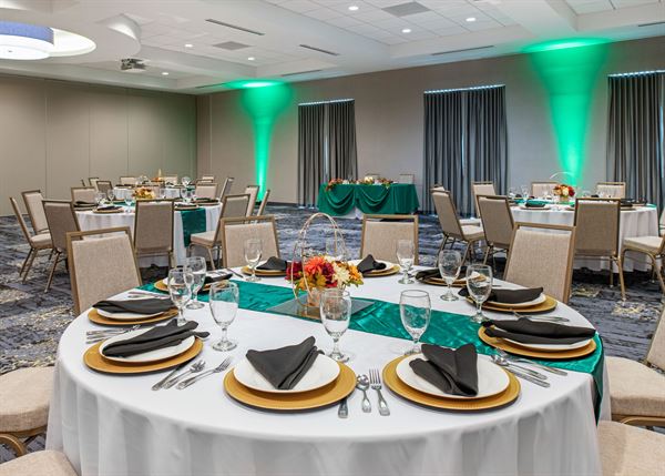 Fairfield Inn & Suites