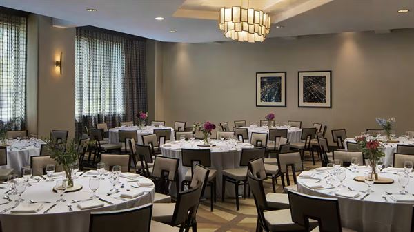 Embassy Suites San Francisco Airport - South San Francisco