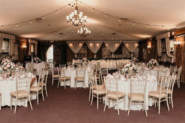 Hessenland Inn & Schatz Winery