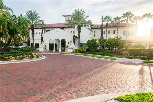 Westshore Yacht Club- The Bay Club