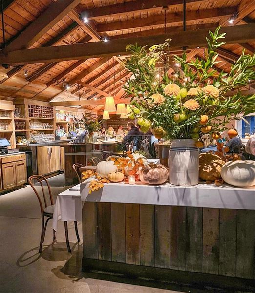 Angele Restaurant & Bar