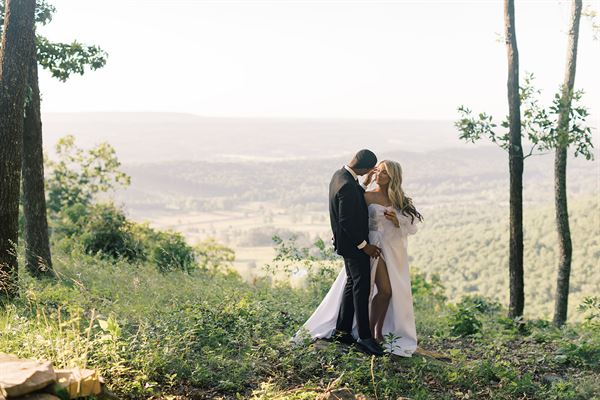 Crest View ~ The Venue