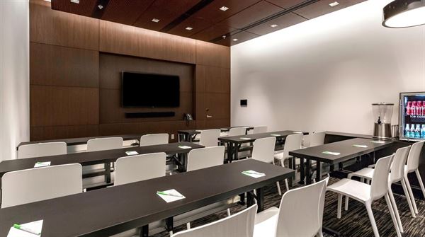 Courtyard Long Island City/New York Manhattan View