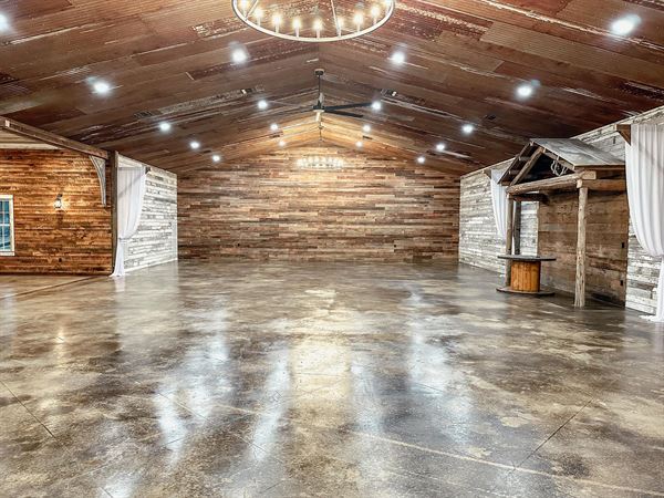 K5 Saloon at Flory Farm