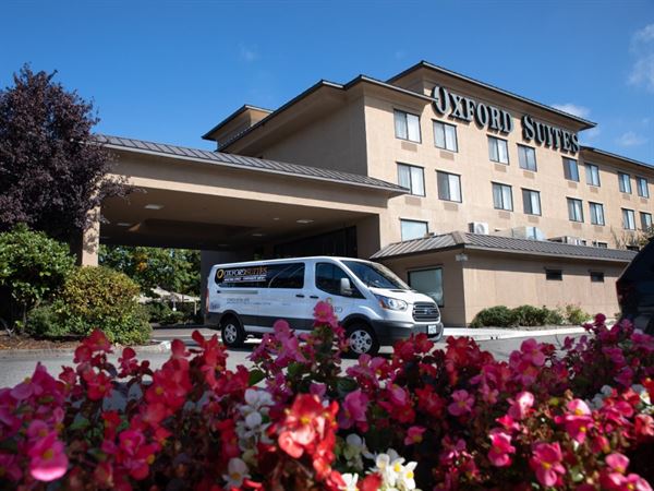 Oxford Suites
