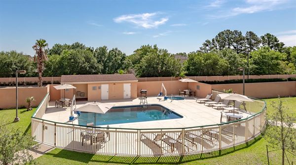 Courtyard College Station