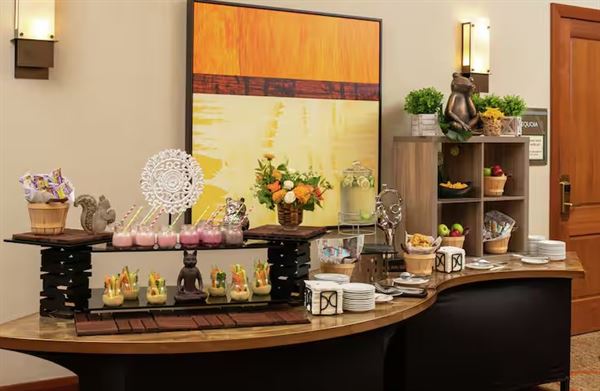 DoubleTree by Hilton Hotel San Francisco Airport