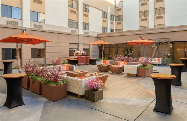 DoubleTree by Hilton Hotel San Francisco Airport