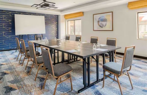 DoubleTree by Hilton Hotel San Francisco Airport