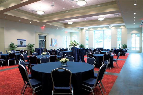 MacQueen Alumni Center