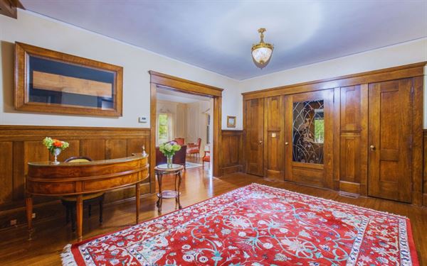 Martha's Bed & Breakfast