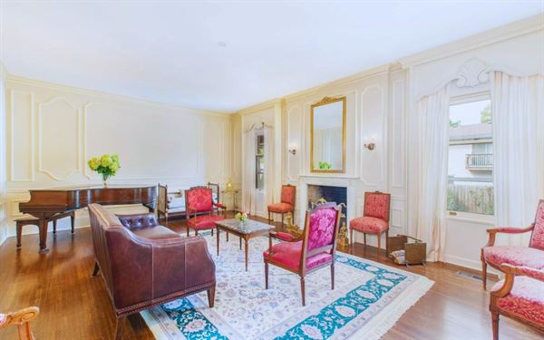 Martha's Bed & Breakfast