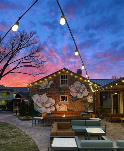 Mere Bulles Restaurant