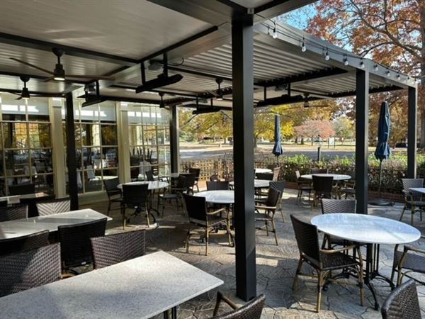 Mere Bulles Restaurant