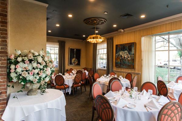 Mere Bulles Restaurant