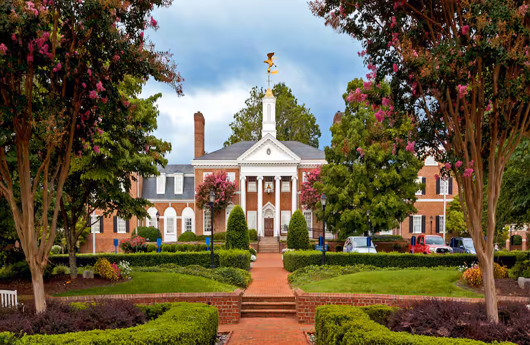 Virginia Crossings Hotel & Conference Center