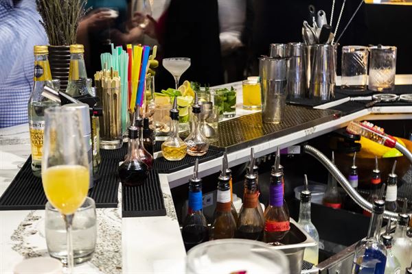 Notch Modern Kitchen & Bar