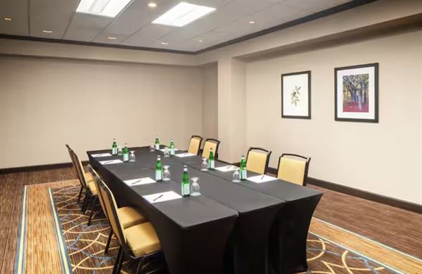 DoubleTree by Hilton Silver Spring Washington DC North