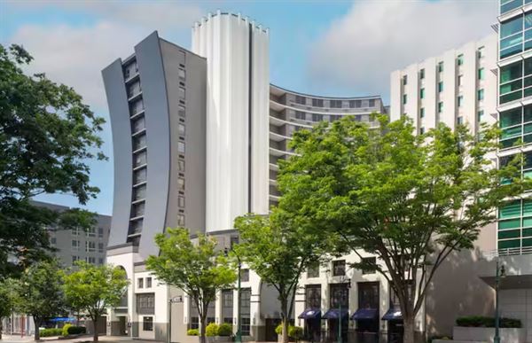 DoubleTree by Hilton Silver Spring Washington DC North