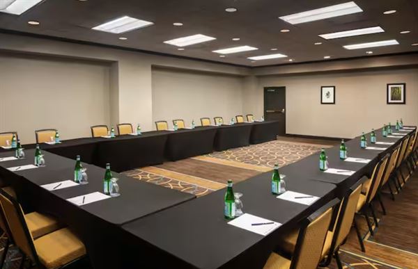 DoubleTree by Hilton Silver Spring Washington DC North