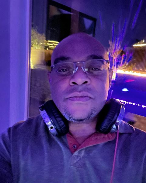 Steady flow Entertainment