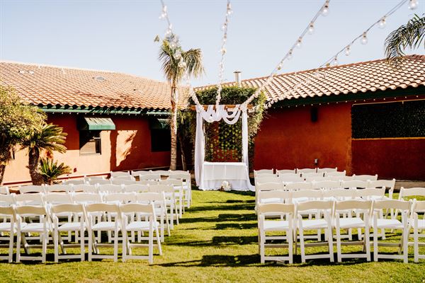 Julieanna's Steak and Seafood