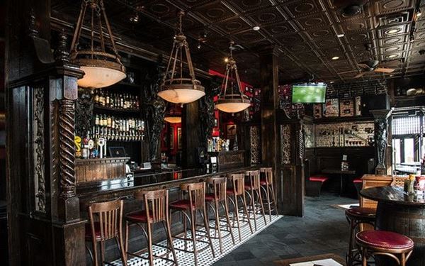 Hibernian Irish Pub & Restaurant