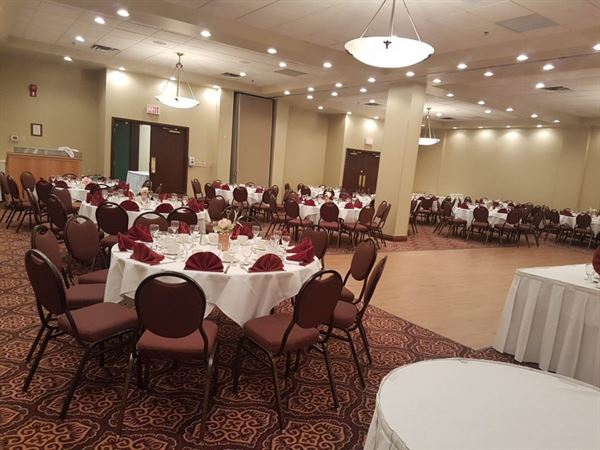 Divya Sutra Plaza and Conference Centre Calgary Airport