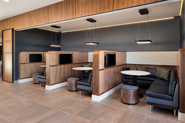 Courtyard by Marriott Bettendorf