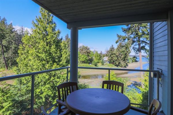 Pacific Shores Resort