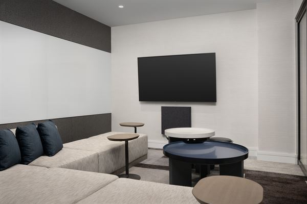 Hilton Arlington National Landing