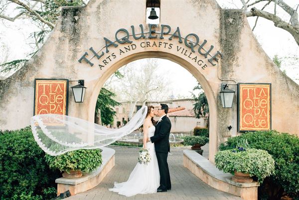 Tlaquepaque Arts & Shopping Village