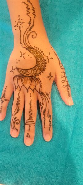 Henna Body Art
