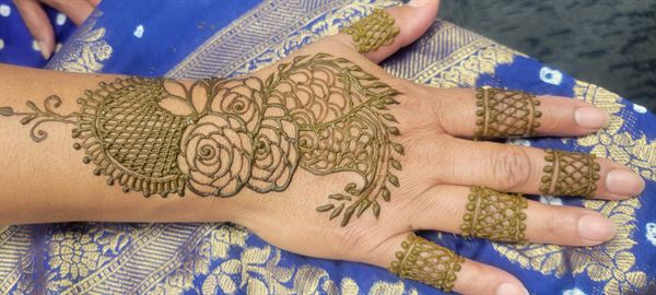 Henna Body Art