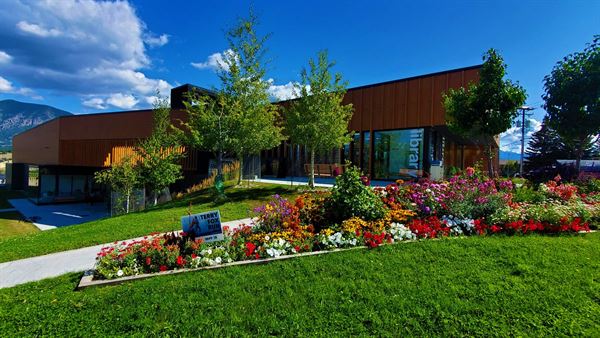 Columbia Valley Centre