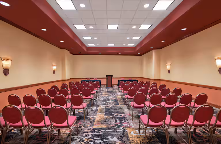 Embassy Suites St. Louis-St. Charles Hotel