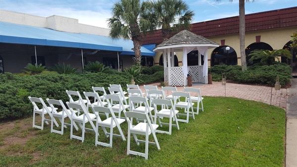 Maingate Lakeside Resort