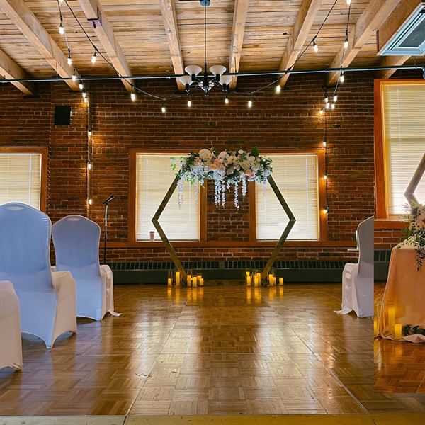 The Apothecary Lofts & Ridnour Room