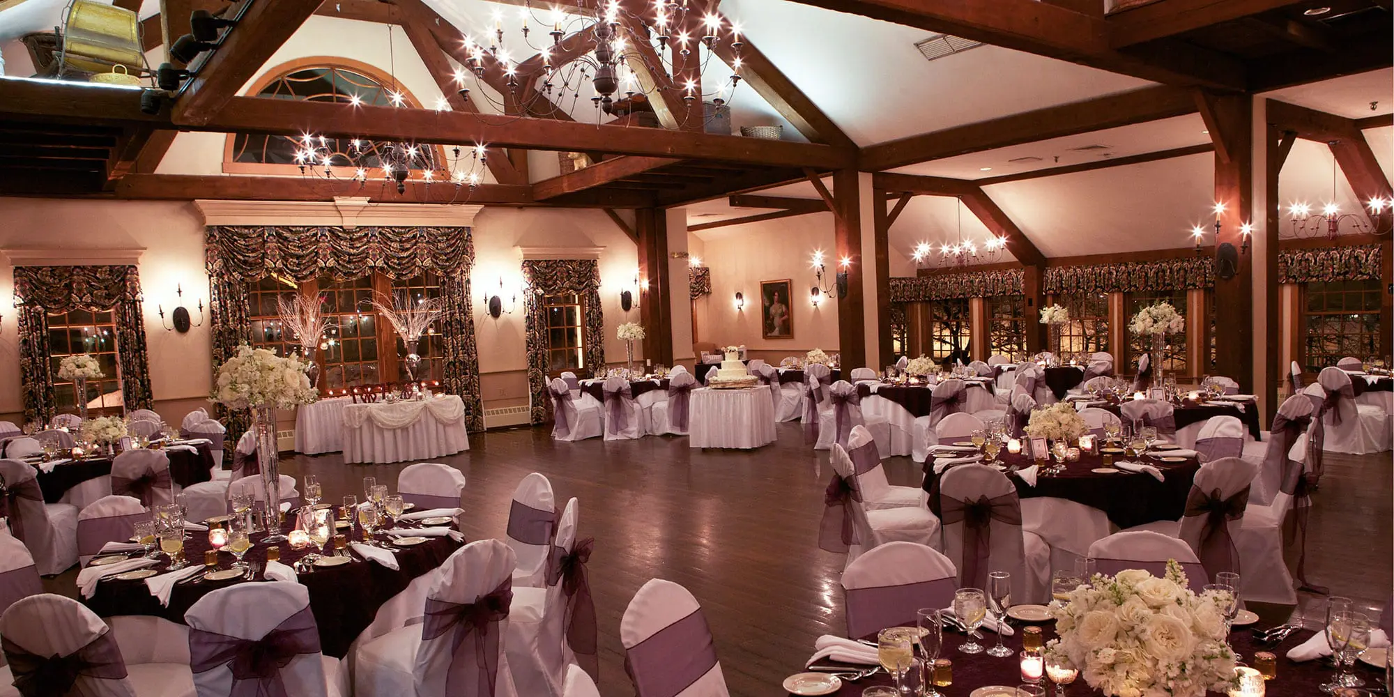 Publick House Historic Inn