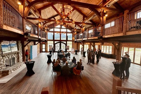 Yellowstone Valley Lodge