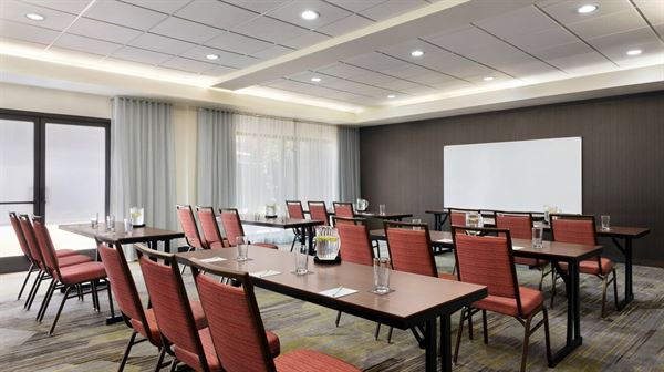 Courtyard Tulsa Central