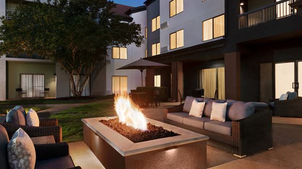 Courtyard Tulsa Central