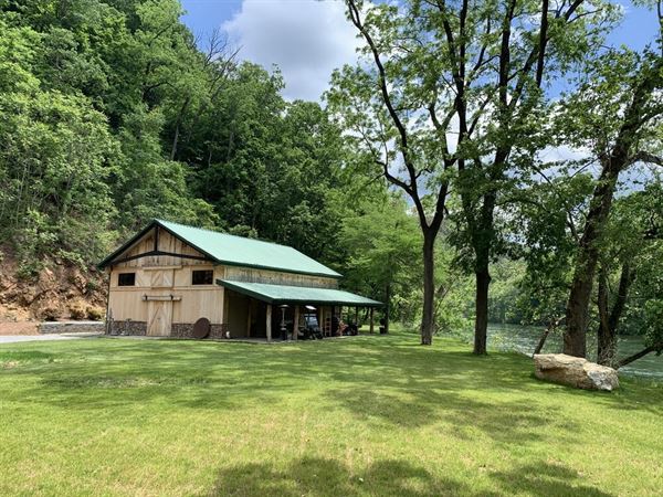 The Barn at Bee Cliff