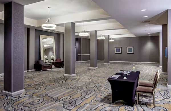 DoubleTree by Hilton Hotel Chicago - North Shore Conference Center