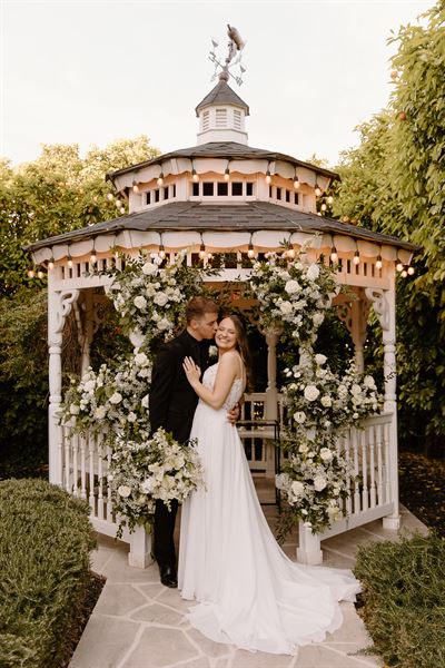 Aldea Weddings at The Landmark