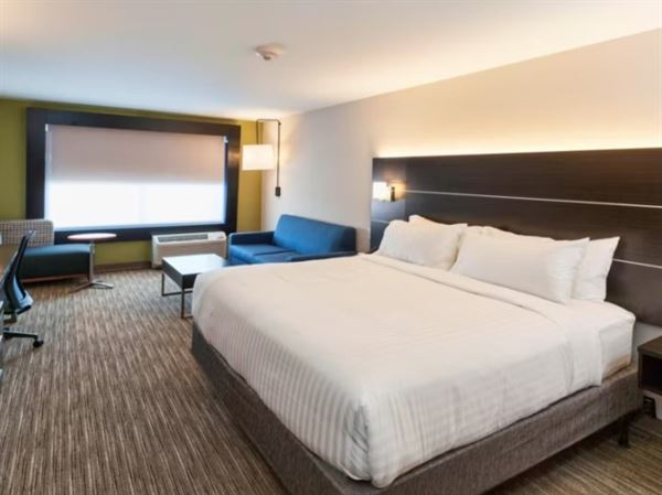 Holiday Inn Express Dodge City