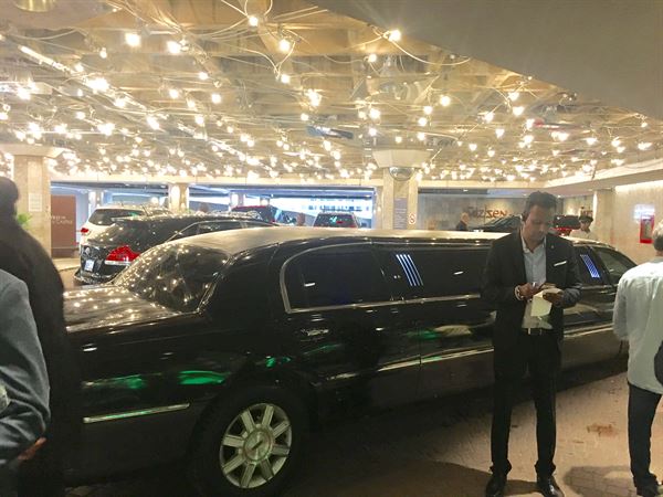 Limo Route - Toronto Limousine & Chauffeur Car Service