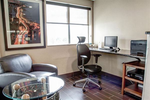 Comfort Suites Lombard - Addison