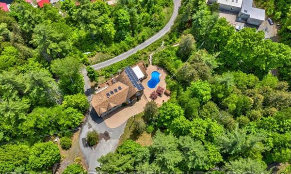 Trailhead Lake House