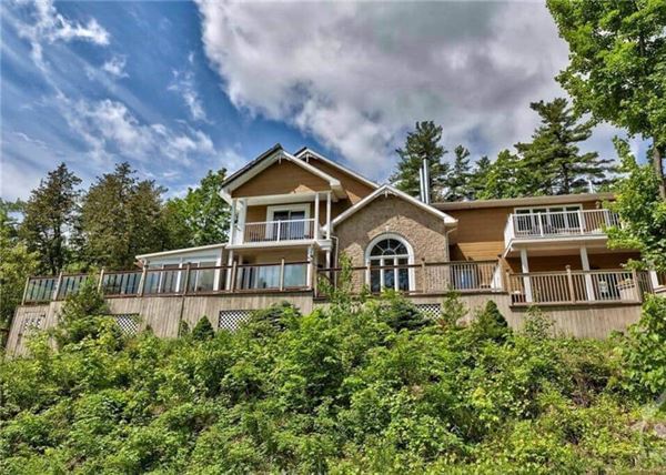 Trailhead Lake House